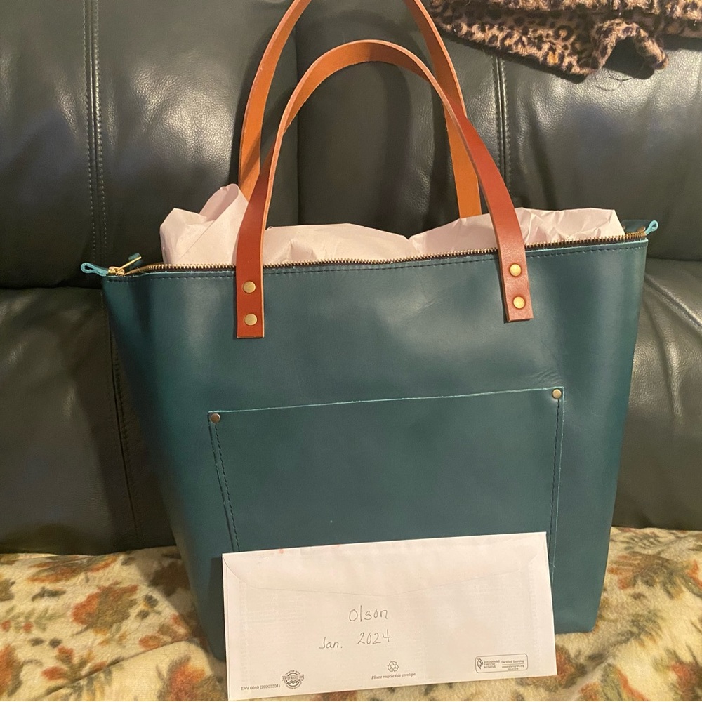 Portland Leather zip tote
